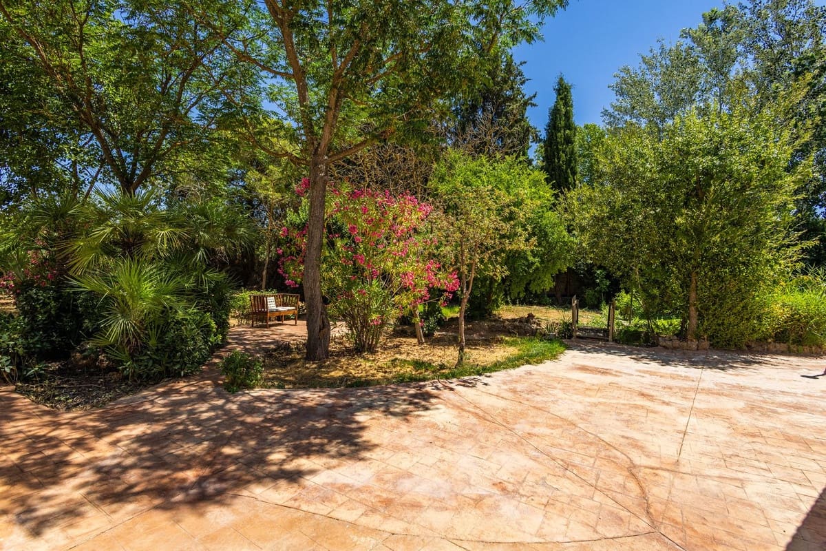 4 sypialnia Willa na sprzedaż w Archidona z basenem garażem - 390 000 € (Ref: 9961866)