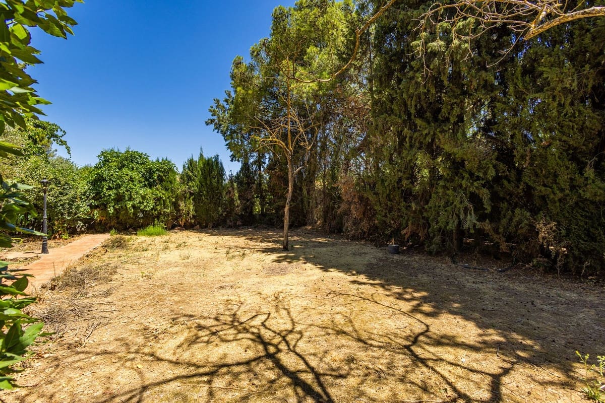 4 sypialnia Willa na sprzedaż w Archidona z basenem garażem - 390 000 € (Ref: 9961866)