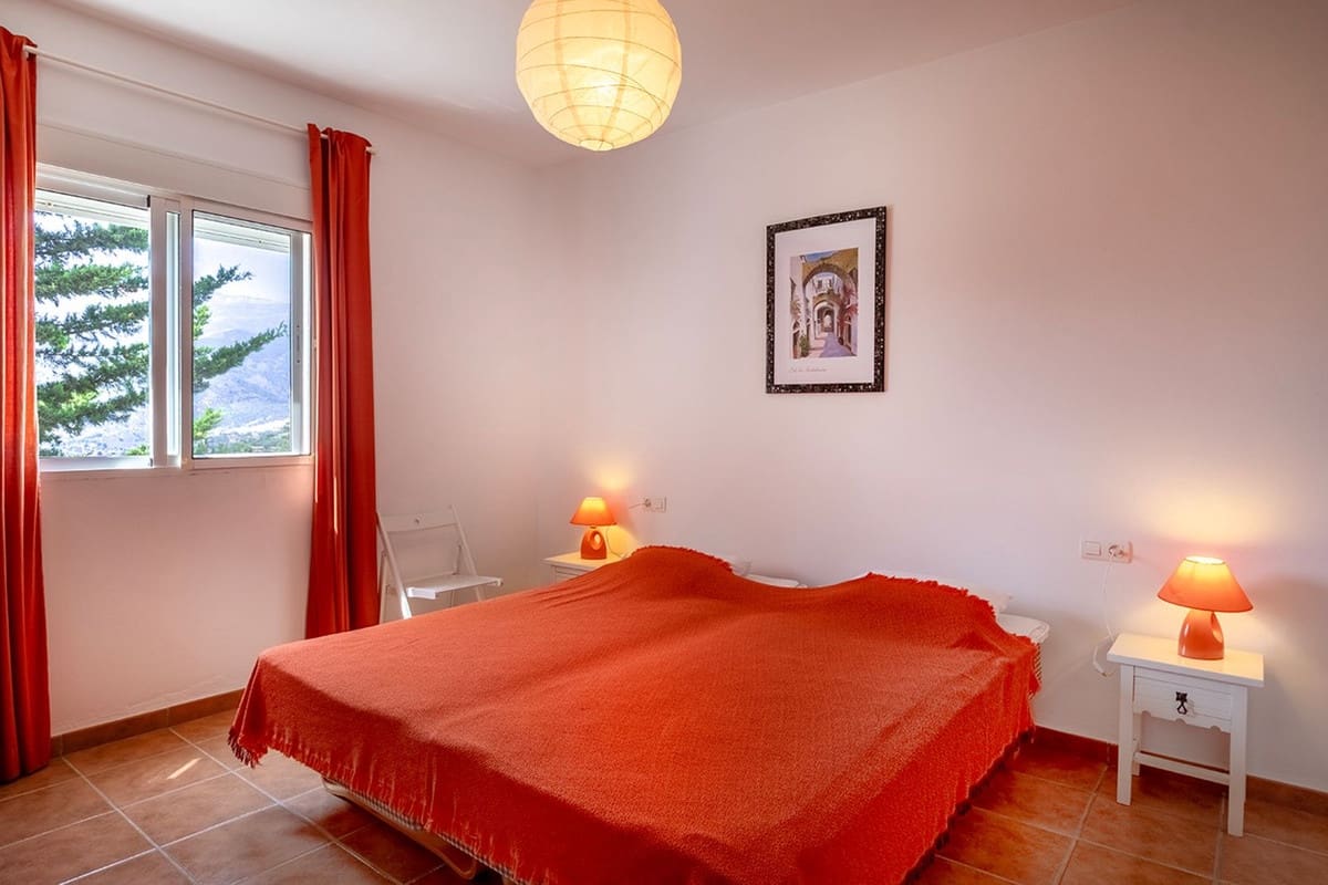 4 soverom Villa til salgs i Competa med svømmebasseng garasje - € 645 000 (Ref: 9964516)
