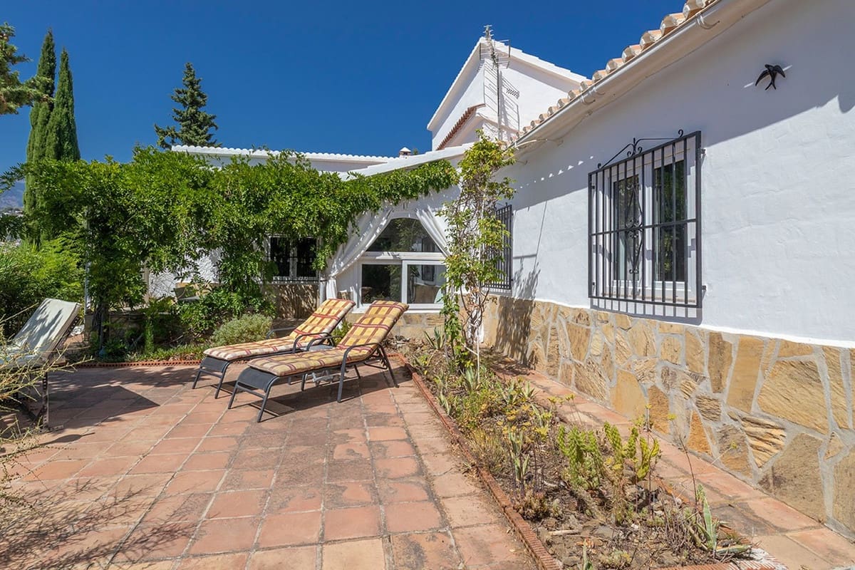 4 soverom Villa til salgs i Competa med svømmebasseng garasje - € 645 000 (Ref: 9964516)
