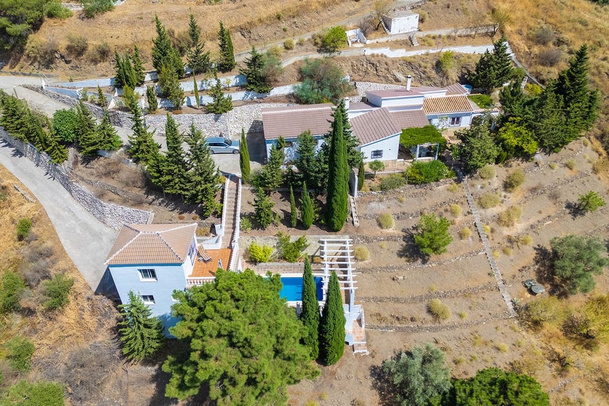 4 soverom Villa til salgs i Competa med svømmebasseng garasje - € 645 000 (Ref: 9964516)