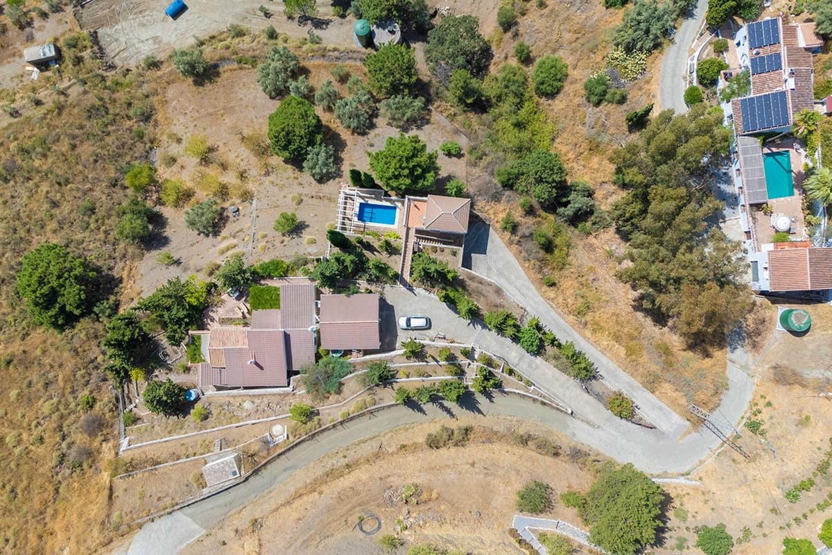 4 bedroom Villa for sale in Competa with pool garage - € 645,000 (Ref: 9964516)