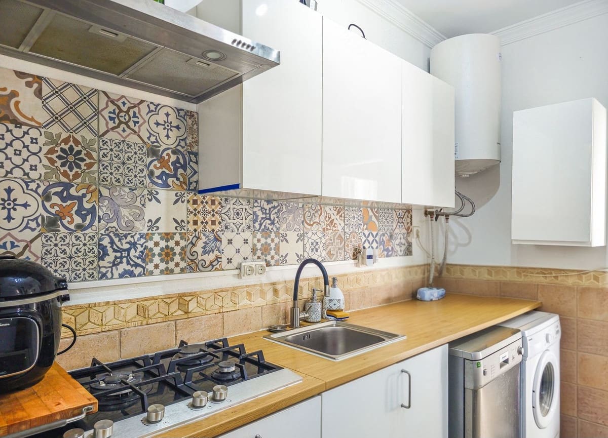 3 sypialnia Willa na sprzedaż w Arenas z basenem garażem - 470 000 € (Ref: 9964571)