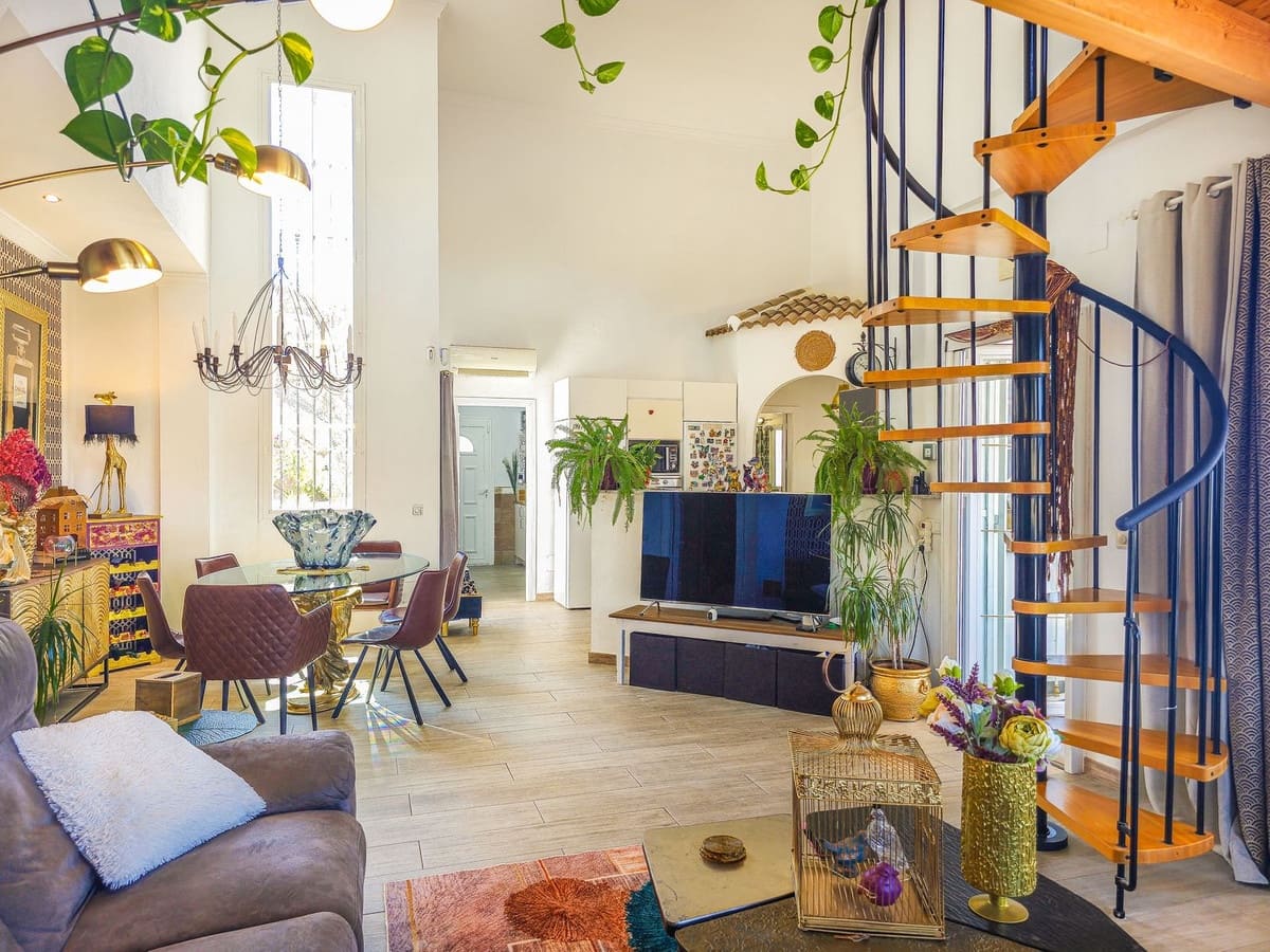 3 sypialnia Willa na sprzedaż w Arenas z basenem garażem - 470 000 € (Ref: 9964571)