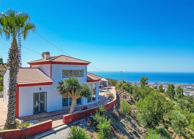 3 quarto Moradia para venda em Arenas com piscina garagem - 470 000 € (Ref: 9964571)