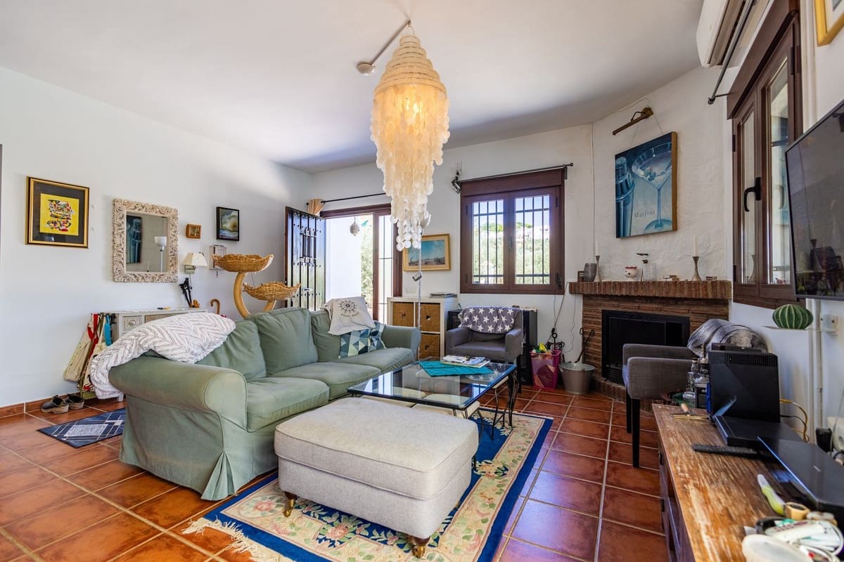 3 soverom Finca/Herregård til salgs i Villanueva de Algaidas med svømmebasseng garasje - € 265 000 (Ref: 9973813)