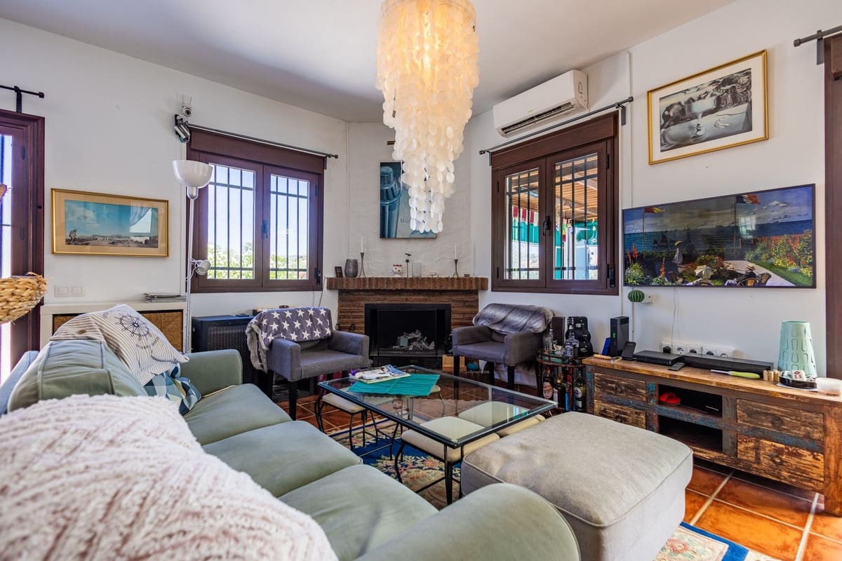 3 soverom Finca/Herregård til salgs i Villanueva de Algaidas med svømmebasseng garasje - € 265 000 (Ref: 9973813)
