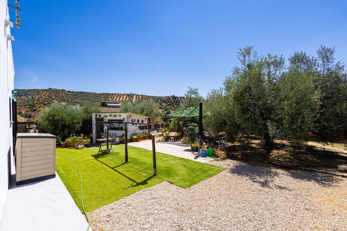 3 soverom Finca/Herregård til salgs i Villanueva de Algaidas med svømmebasseng garasje - € 265 000 (Ref: 9973813)