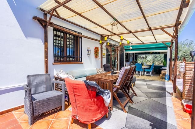 3 soverom Finca/Herregård til salgs i Villanueva de Algaidas med svømmebasseng garasje - € 265 000 (Ref: 9973813)