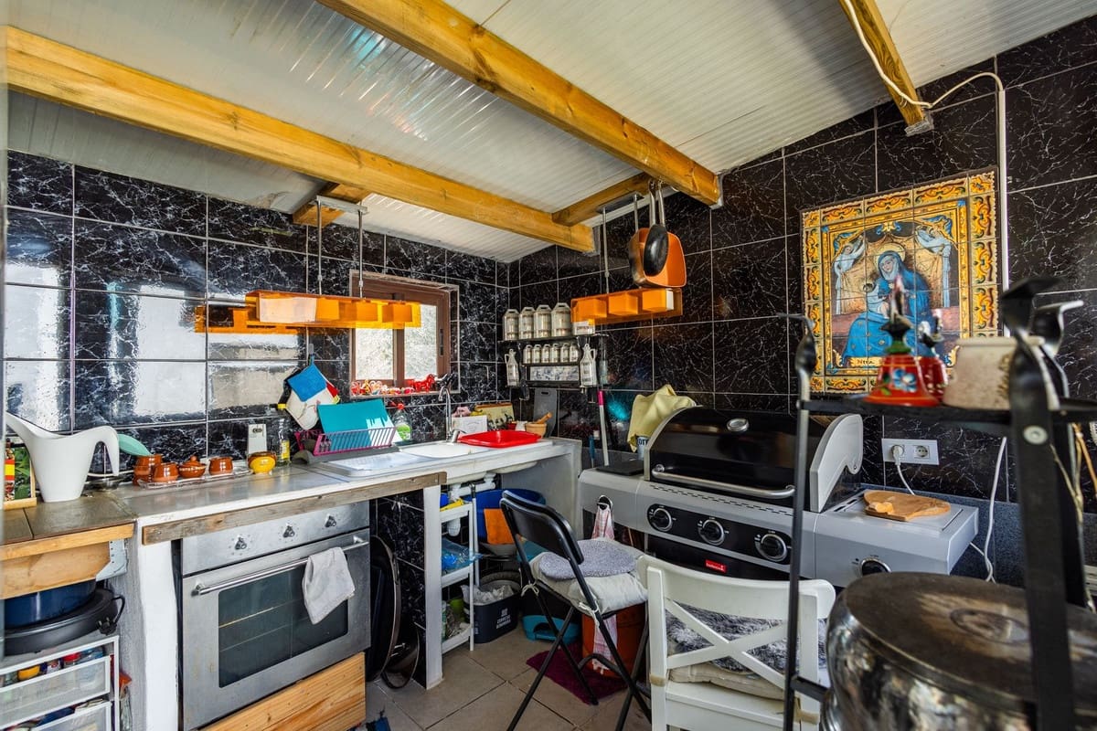 3 soverom Finca/Herregård til salgs i Villanueva de Algaidas med svømmebasseng garasje - € 265 000 (Ref: 9973813)