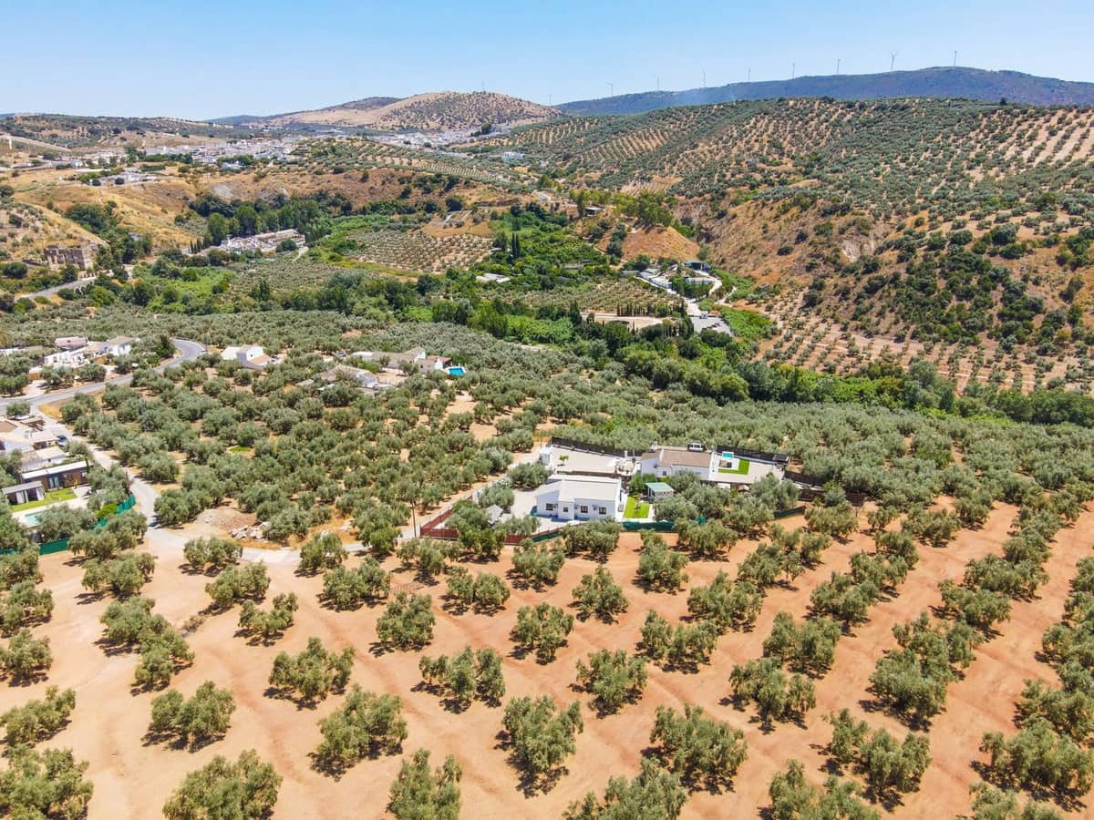 3 soverom Finca/Herregård til salgs i Villanueva de Algaidas med svømmebasseng garasje - € 265 000 (Ref: 9973813)