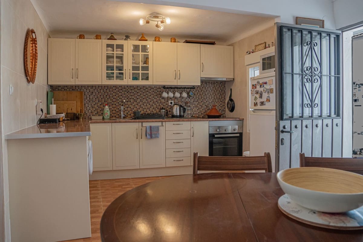 2 sovrum Hus till salu i Alora med garage - 179 000 € (Ref: 9987155)
