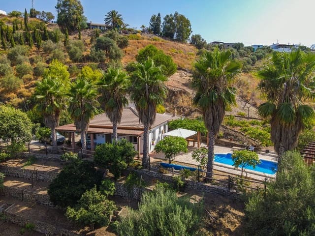3 quarto Quinta/Casa Rural para venda em Sayalonga com piscina garagem - 365 000 € (Ref: 9991973)