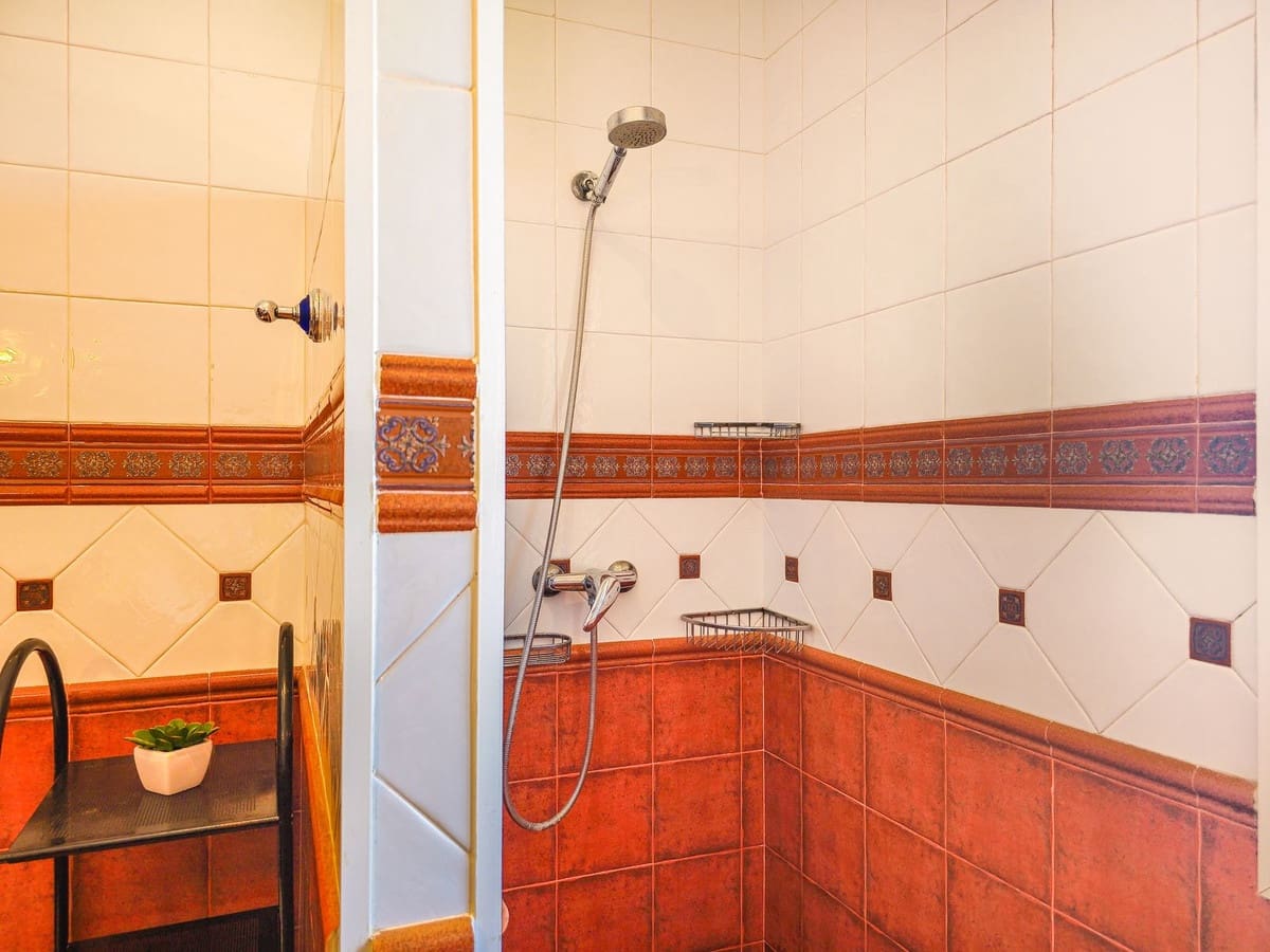 4 slaapkamer Villa te koop in Arenas met zwembad garage - € 675.000 (Ref: 9991974)