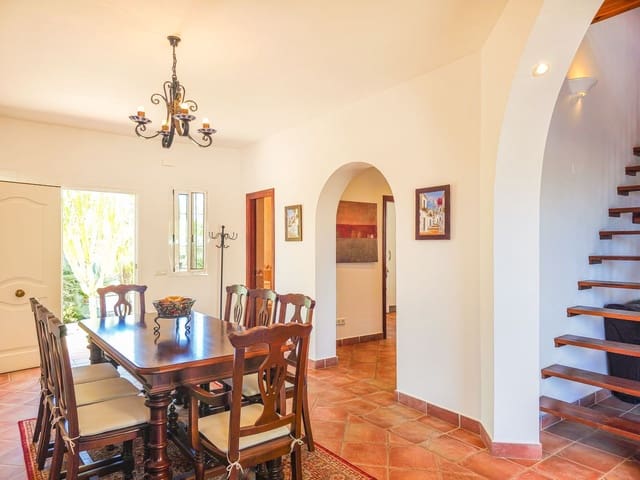 4 chambre Villa/Maison à vendre à Arenas avec piscine garage - 675 000 € (Ref: 9991974)