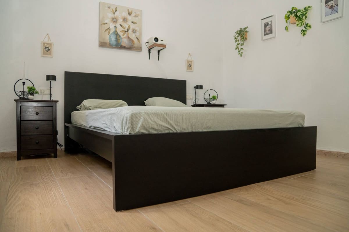 2 bedroom Townhouse for sale in Alora - € 179,500 (Ref: 9997510)
