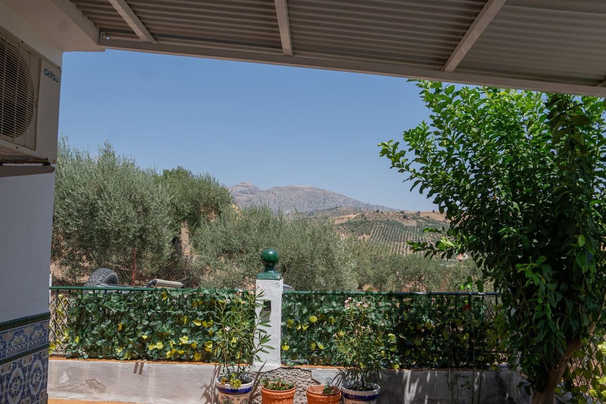2 bedroom Townhouse for sale in Alora - € 179,500 (Ref: 9997510)