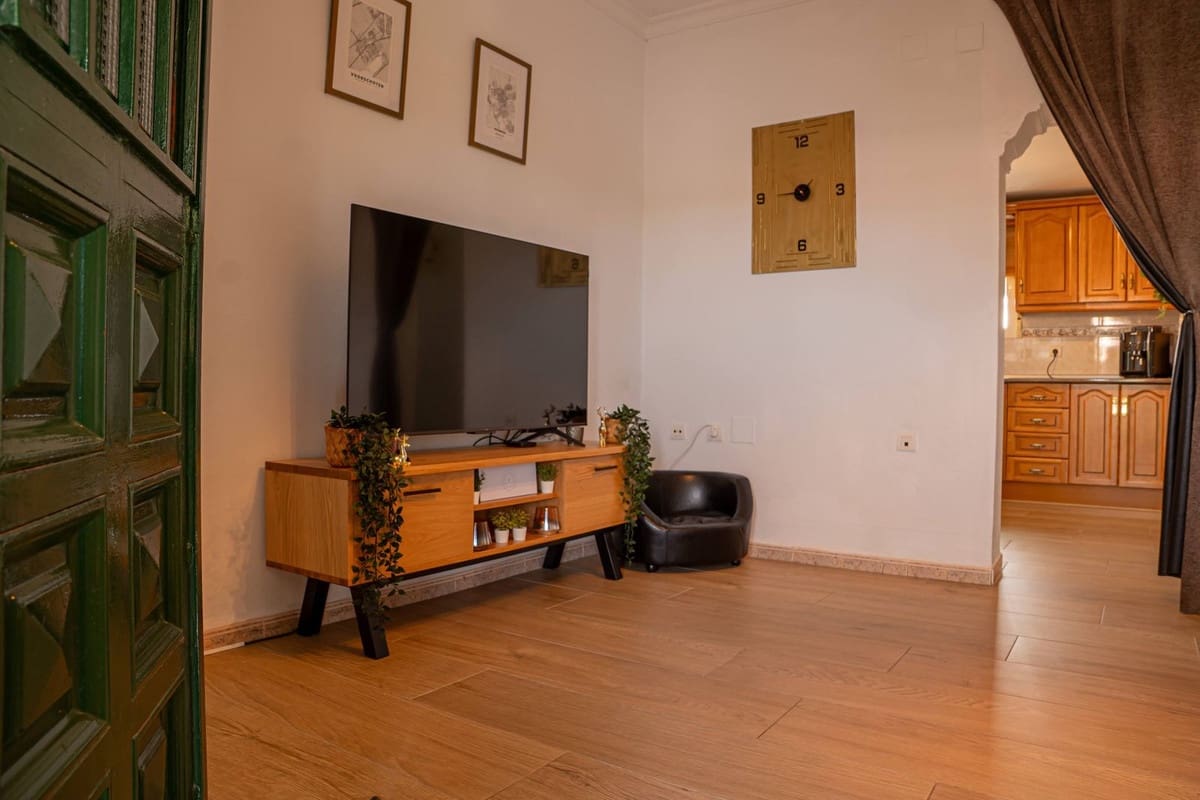 2 bedroom Townhouse for sale in Alora - € 179,500 (Ref: 9997510)