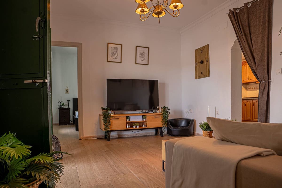 2 bedroom Townhouse for sale in Alora - € 179,500 (Ref: 9997510)
