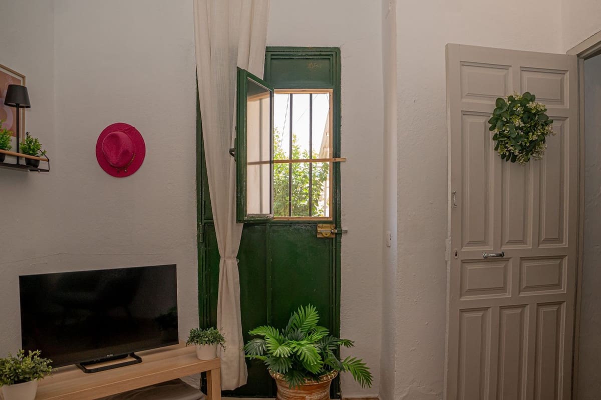 2 bedroom Townhouse for sale in Alora - € 179,500 (Ref: 9997510)