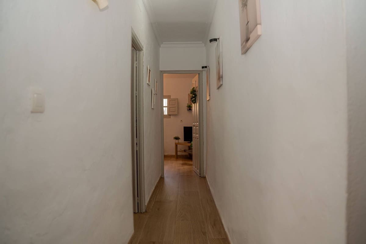 2 bedroom Townhouse for sale in Alora - € 179,500 (Ref: 9997510)