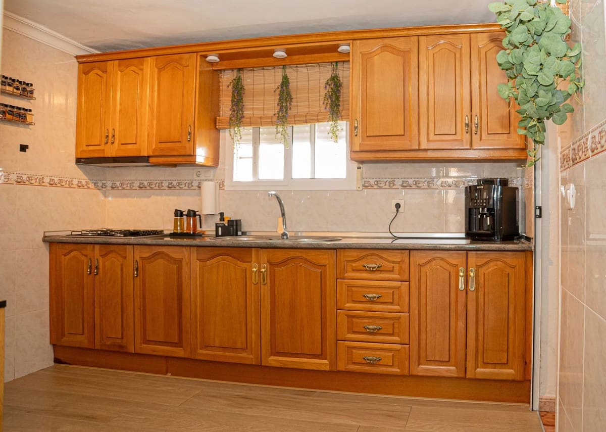 2 bedroom Townhouse for sale in Alora - € 179,500 (Ref: 9997510)