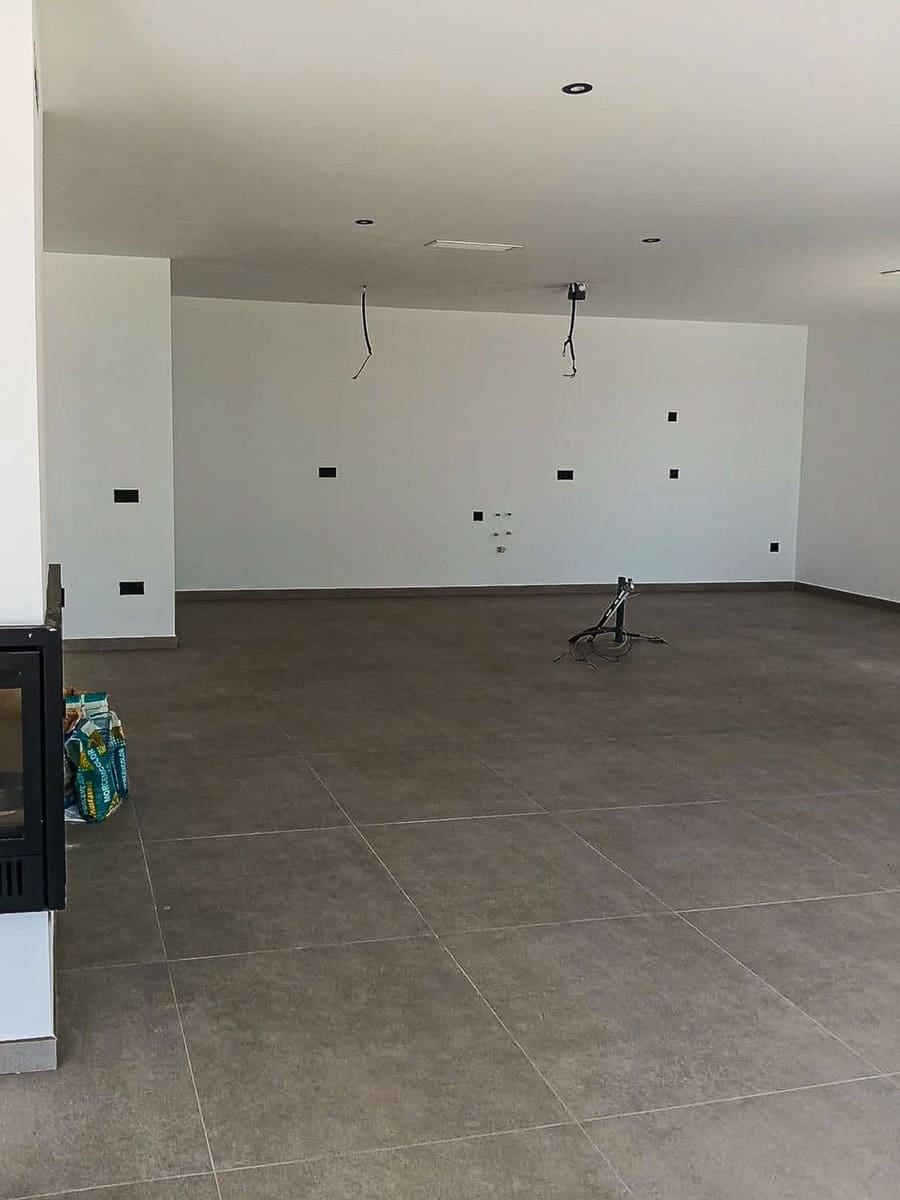 4 quarto Moradia para venda em Competa com piscina garagem - 535 000 € (Ref: 9997975)