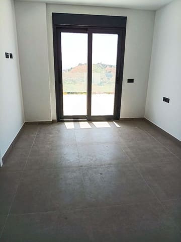 4 quarto Moradia para venda em Cómpeta com piscina garagem - 535 000 € (Ref: 9997975)