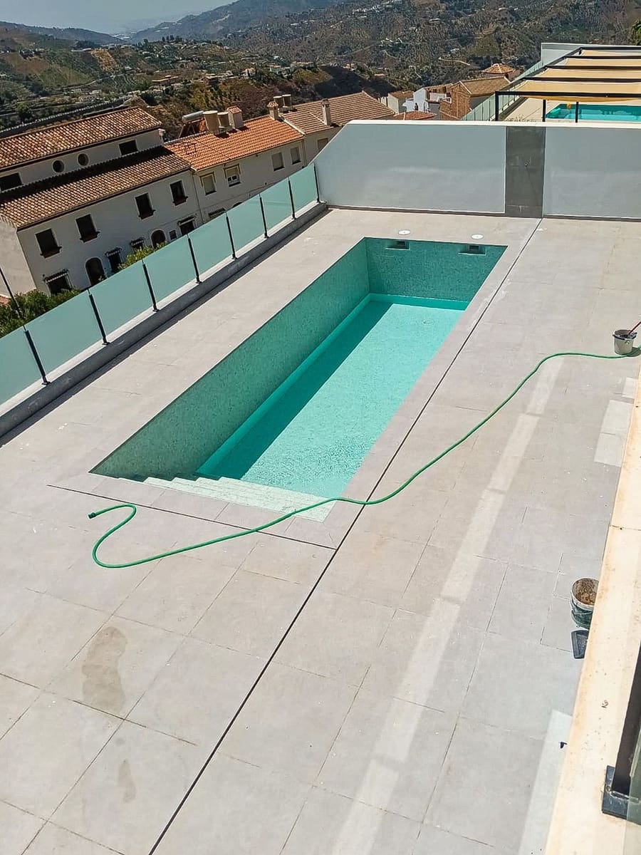 4 quarto Moradia para venda em Competa com piscina garagem - 535 000 € (Ref: 9997975)