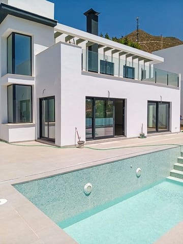4 quarto Moradia para venda em Cómpeta com piscina garagem - 535 000 € (Ref: 9997975)