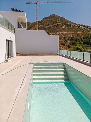 4 quarto Moradia para venda em Cómpeta com piscina garagem - 535 000 € (Ref: 9997975)