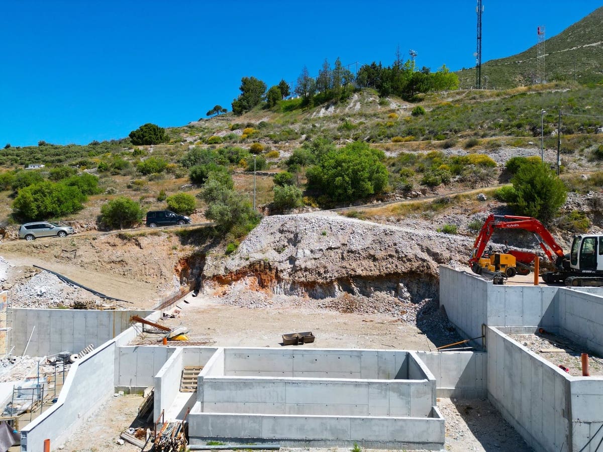 4 quarto Moradia para venda em Competa com piscina garagem - 535 000 € (Ref: 9997975)