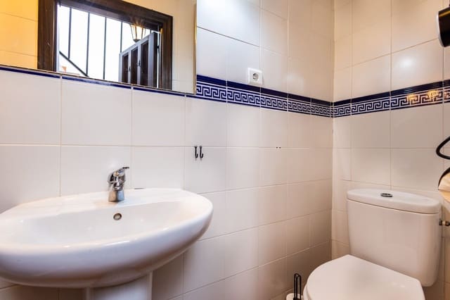 2 sypialnia Dom na sprzedaż w Canillas de Aceituno z garażem - 129 000 € (Ref: 9999392)