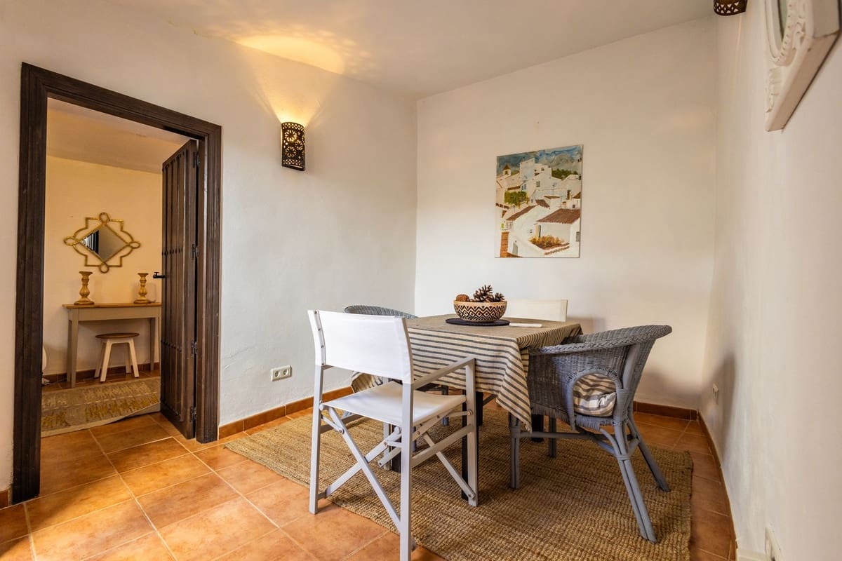 2 sypialnia Dom na sprzedaż w Canillas de Aceituno z garażem - 129 000 € (Ref: 9999392)