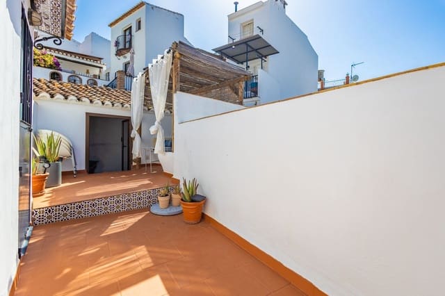 2 sypialnia Dom na sprzedaż w Canillas de Aceituno z garażem - 129 000 € (Ref: 9999392)