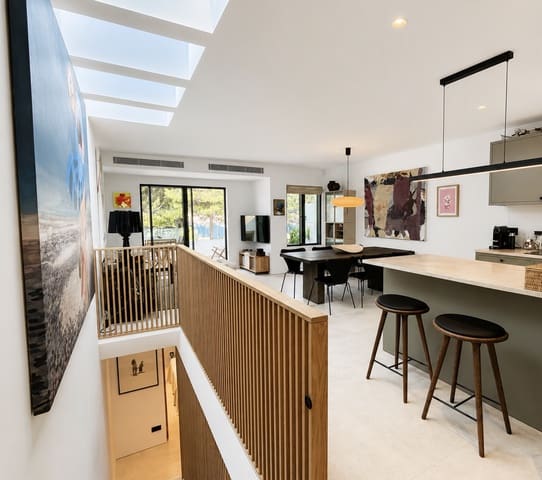3 makuuhuone Omakotitalo myytävänä paikassa Puerto de Andratx, Andratx mukana 
autotalli - 2 150 000 € (Ref: 10035694)