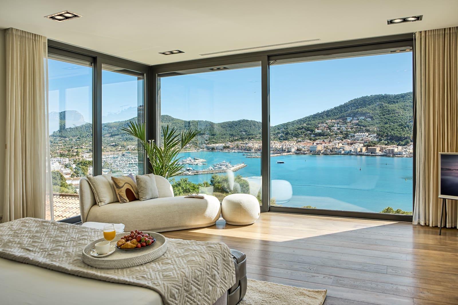 5 soveværelse Villa til salg i Puerto de Andratx med swimmingpool garage - € 16.500.000 (Ref: 9040970)