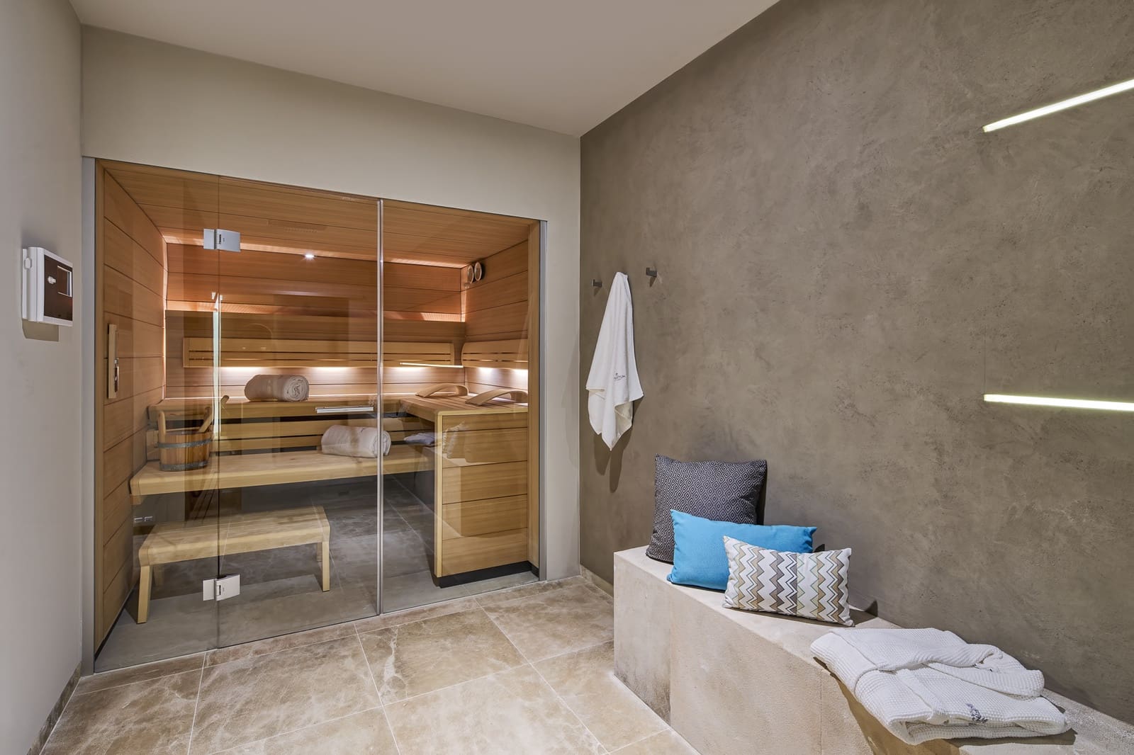 5 soveværelse Villa til salg i Puerto de Andratx med swimmingpool garage - € 16.500.000 (Ref: 9040970)