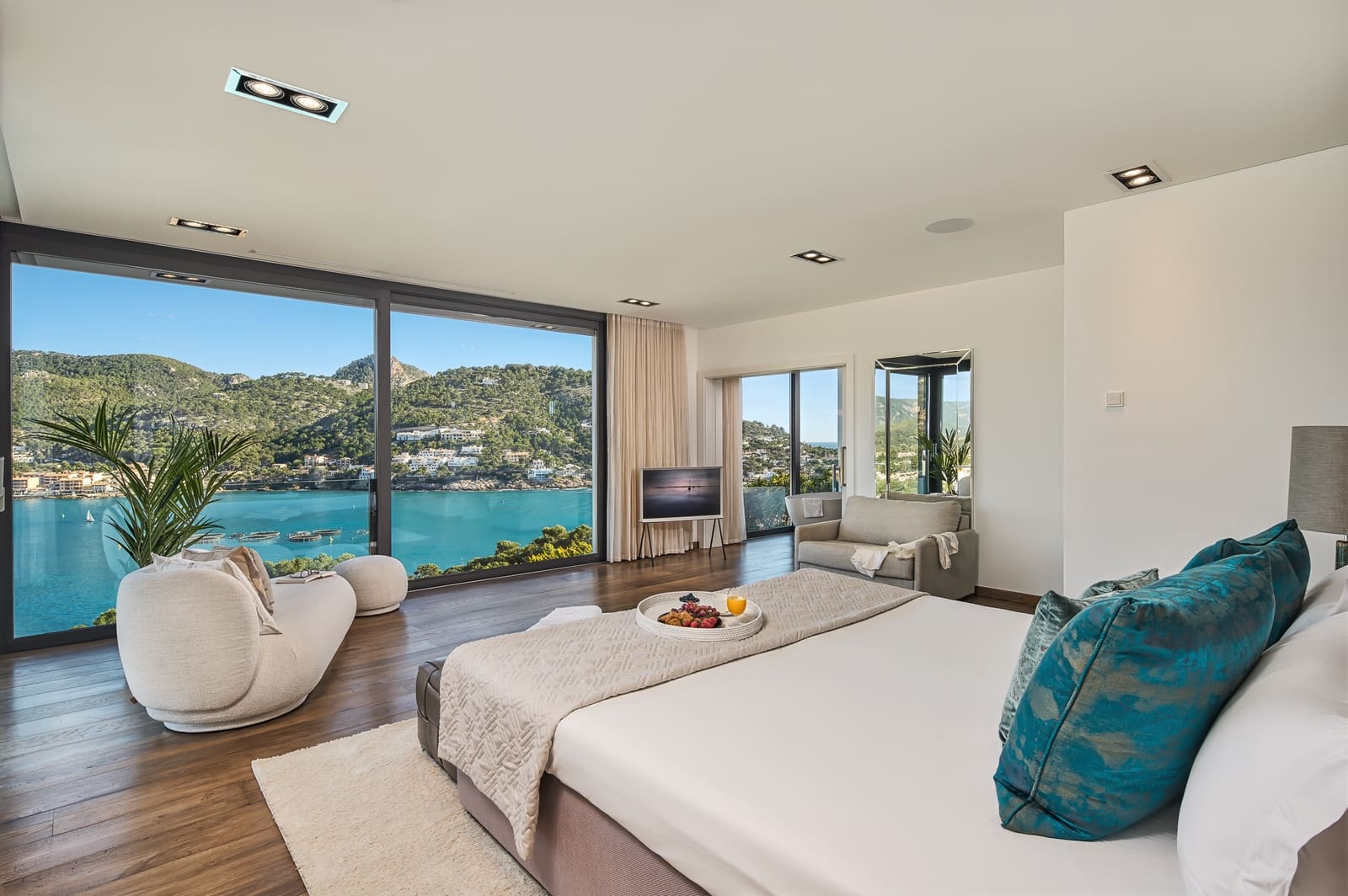 5 soveværelse Villa til salg i Puerto de Andratx med swimmingpool garage - € 16.500.000 (Ref: 9040970)