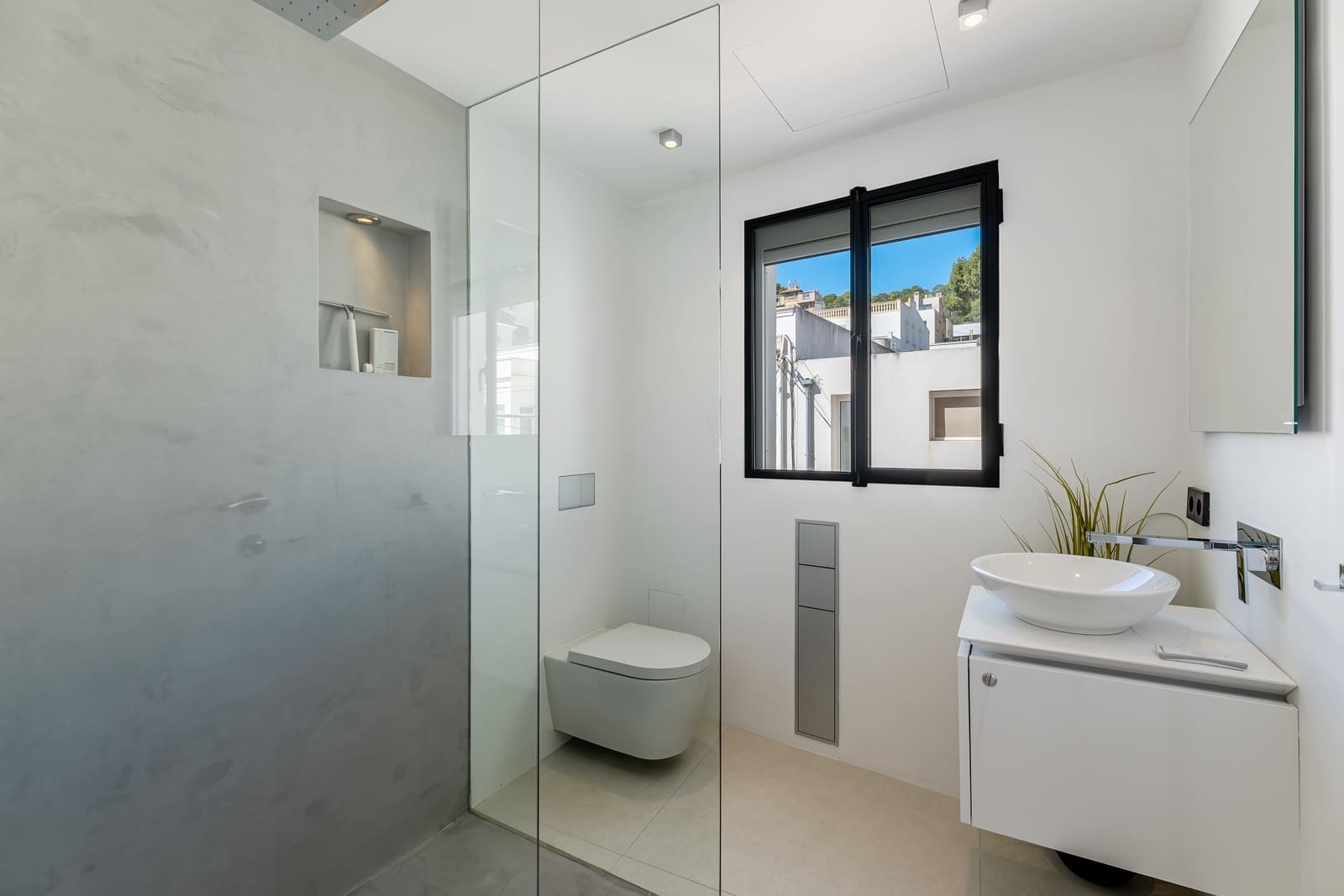 4 bedroom Apartment for sale in Palma de Mallorca - € 1,390,000 (Ref: 9041015)