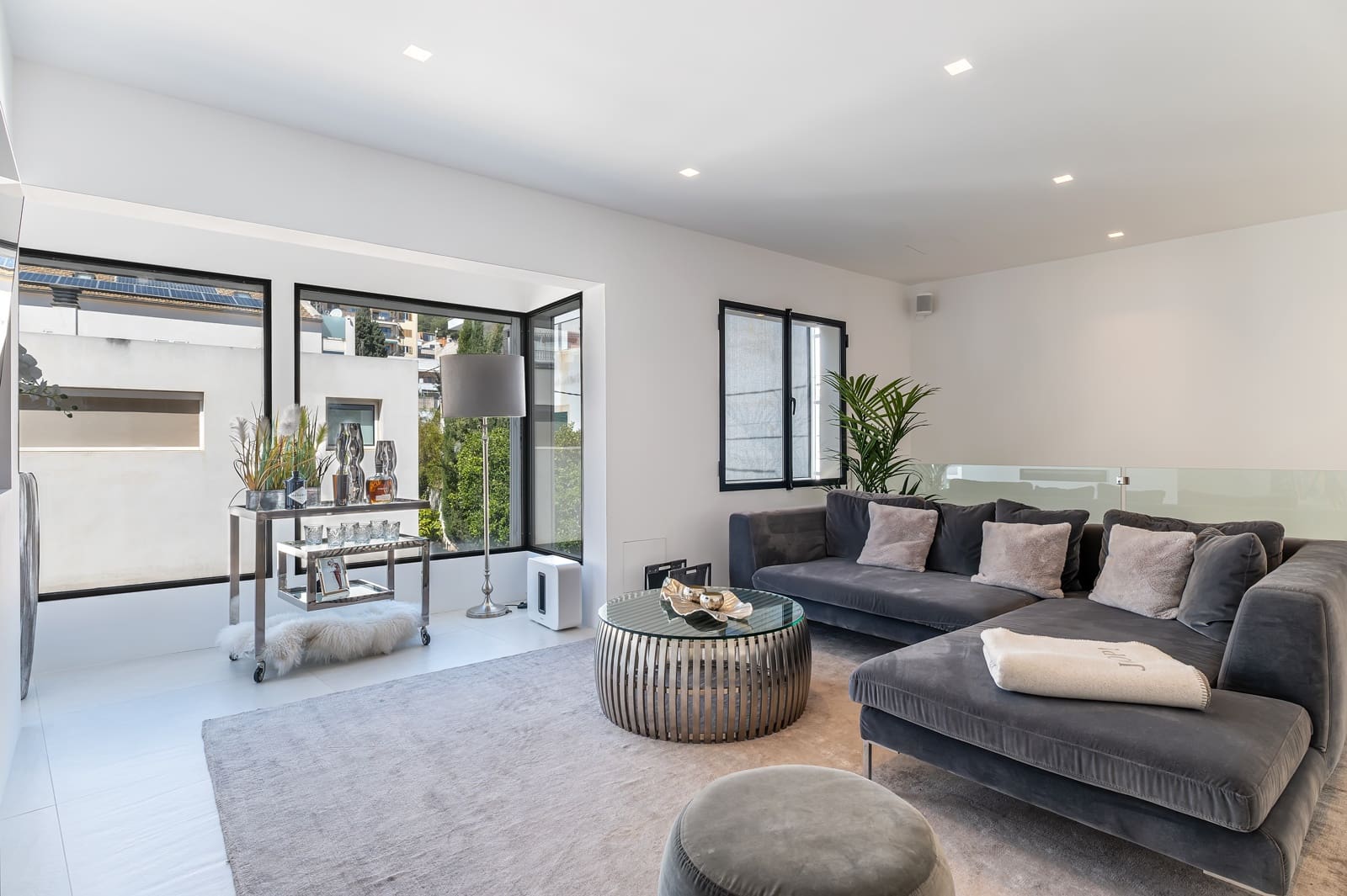 4 bedroom Apartment for sale in Palma de Mallorca - € 1,390,000 (Ref: 9041015)