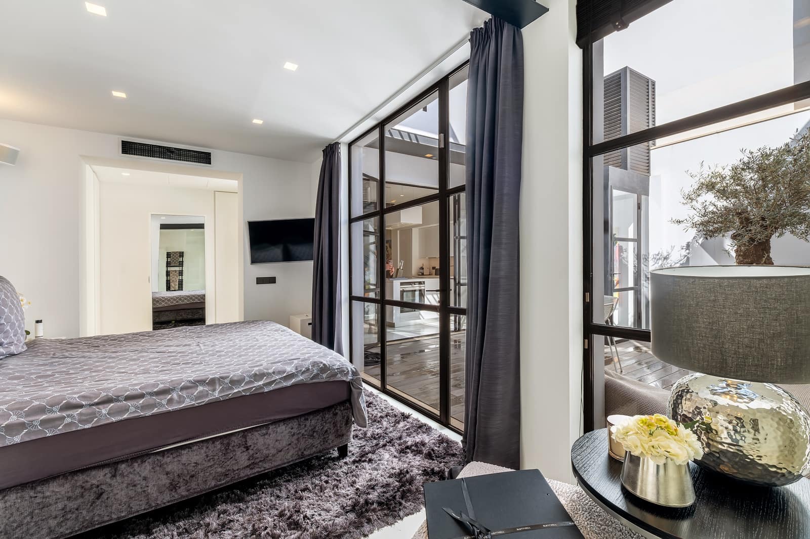 4 bedroom Apartment for sale in Palma de Mallorca - € 1,390,000 (Ref: 9041015)