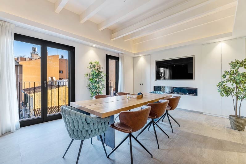 6 soveværelse Byhus til salg i Palma de Mallorca med garage - € 3.450.000 (Ref: 9041085)