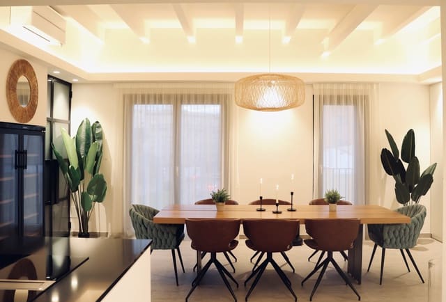 6 soveværelse Byhus til salg i Santa Catalina, Palma de Mallorca med garage - € 3.450.000 (Ref: 9041085)