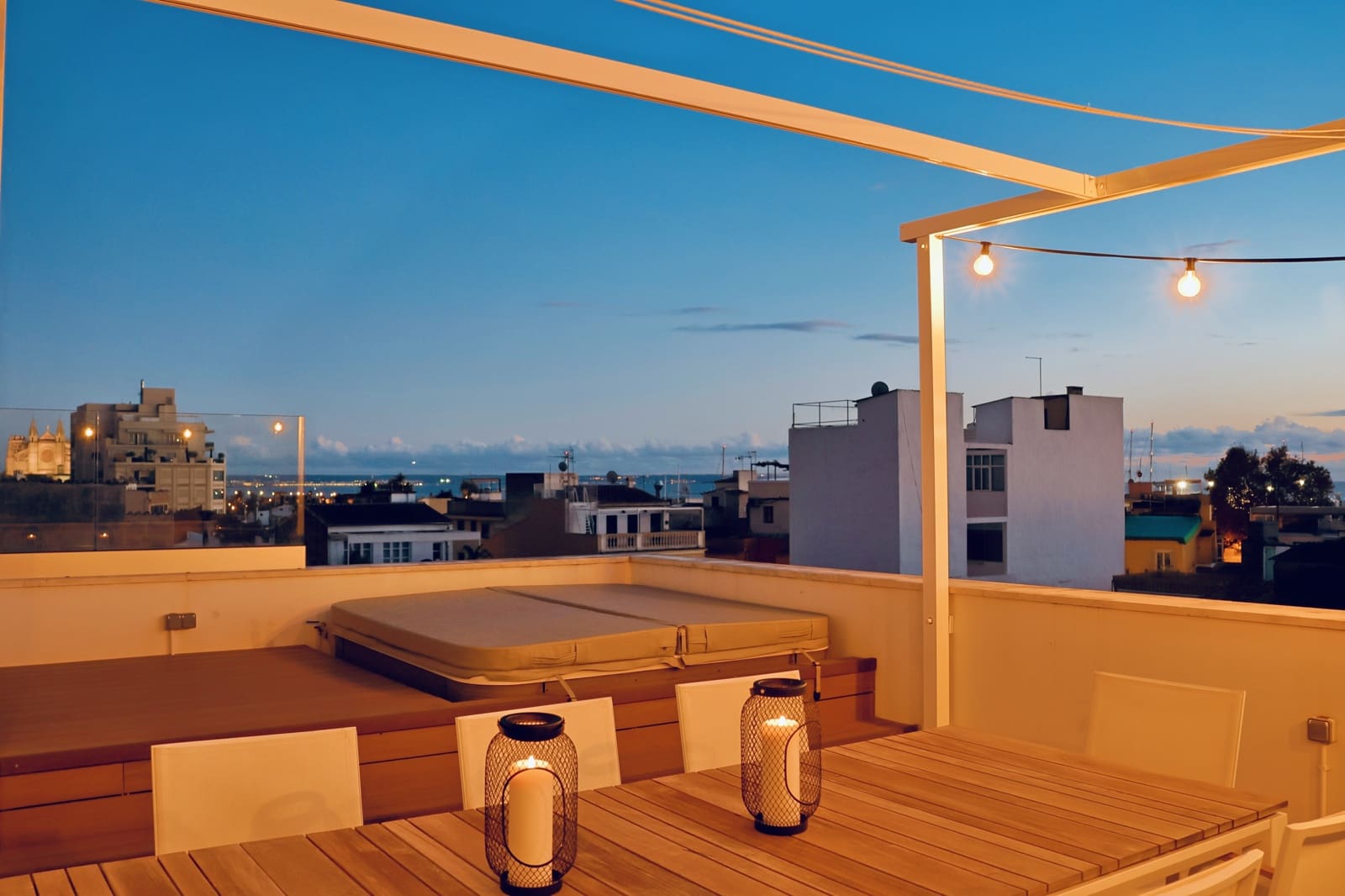 6 soveværelse Byhus til salg i Palma de Mallorca med garage - € 3.450.000 (Ref: 9041085)