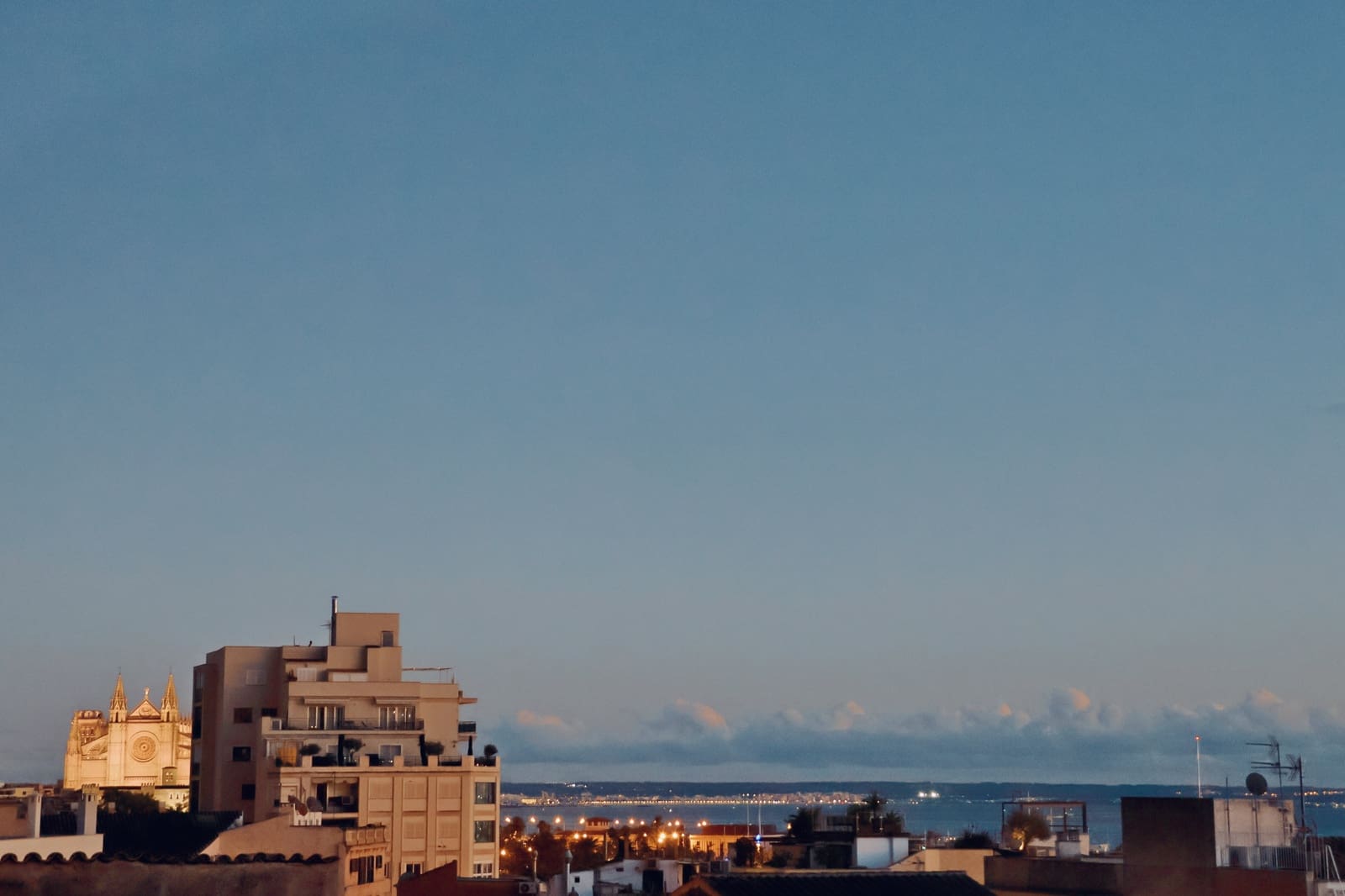 6 soveværelse Byhus til salg i Palma de Mallorca med garage - € 3.450.000 (Ref: 9041085)