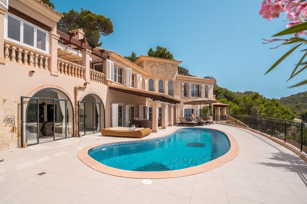 5 sovrum Villa till salu i Puerto de Andratx med pool garage - 8 900 000 € (Ref: 9041089)