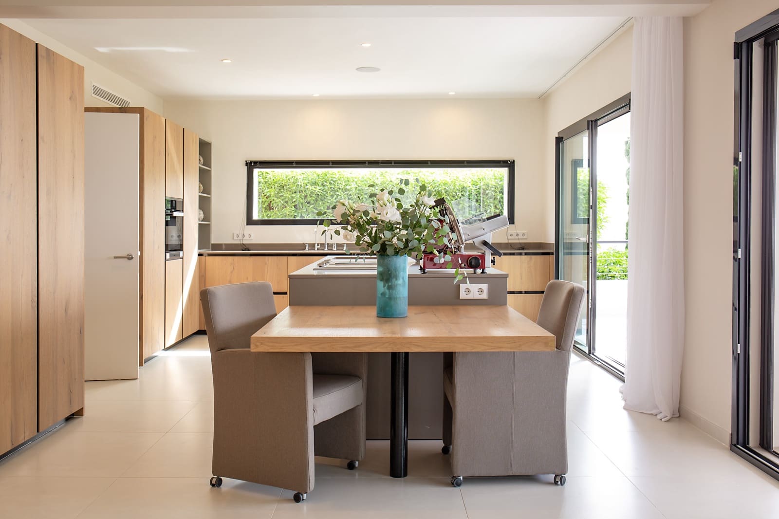 4 soveværelse Villa til salg i Costa de los Pinos med swimmingpool garage - € 5.700.000 (Ref: 9137506)