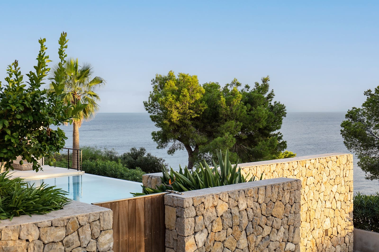 4 soveværelse Villa til salg i Costa de los Pinos med swimmingpool garage - € 5.700.000 (Ref: 9137506)