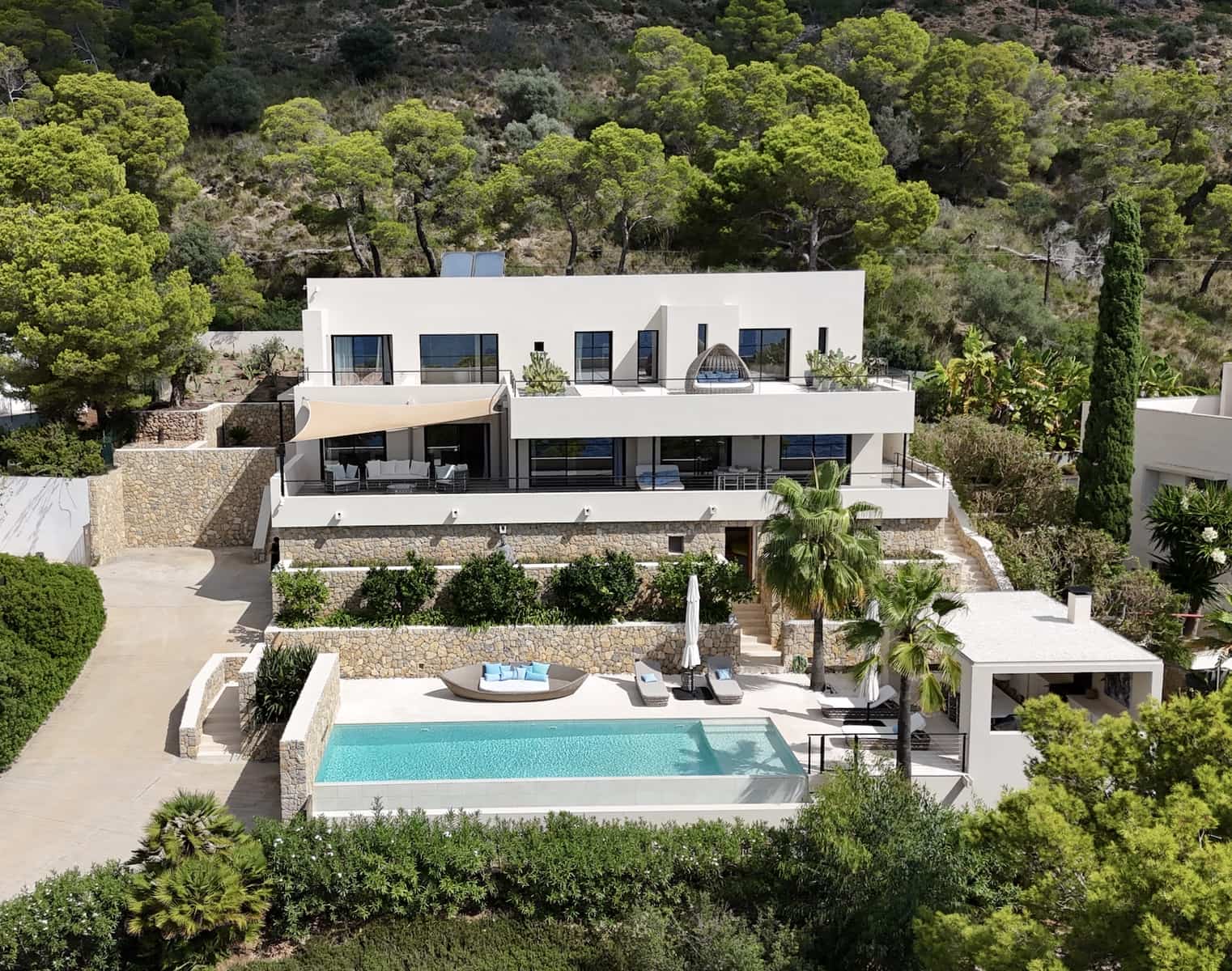 4 soveværelse Villa til salg i Costa de los Pinos med swimmingpool garage - € 5.700.000 (Ref: 9137506)